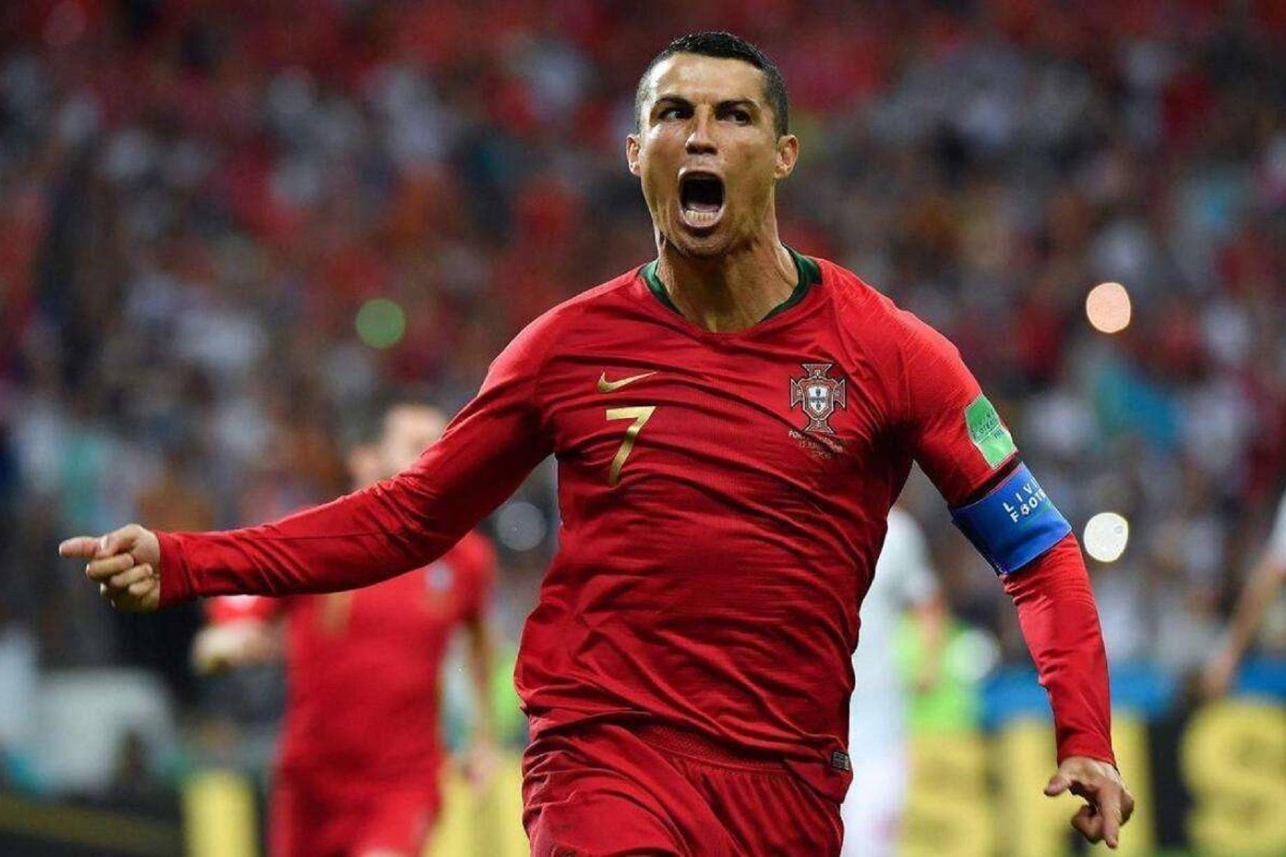 南宫28-C罗焦点对战，巴特勒与80激战篮网分钟，夺冠胜负难料！全场沸腾不已的简单介绍